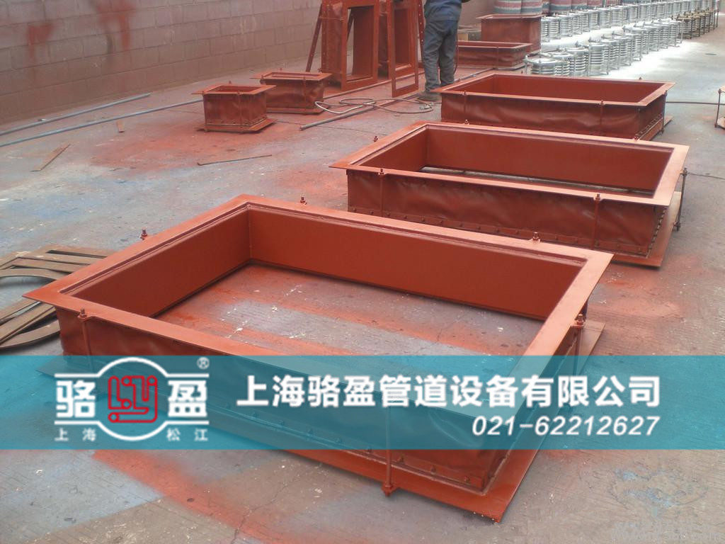 香港機(jī)場矩形非金屬<a href=http://m.821are.cn target=_blank class=infotextkey>補(bǔ)償器</a>噴涂環(huán)節(jié)